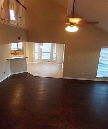 5th image of 2403 Greenridge Ct