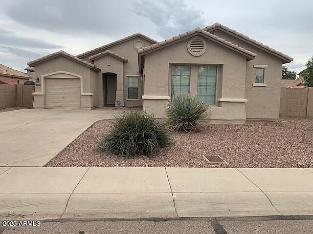 1st image of 4633 W Pleasant Ln