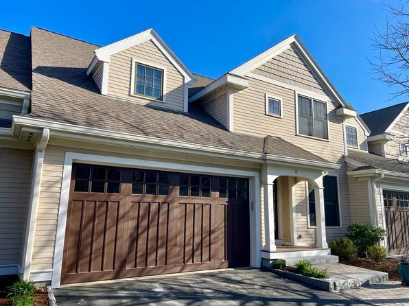 8 Graystone Cir, Winchester, MA 01890