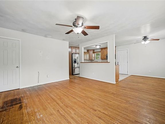 2nd image of 312 S Curry St