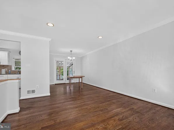13538 Vandalia Dr, Rockville, MD 20853