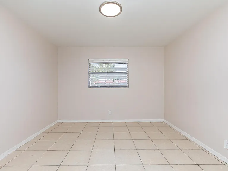7750 SW 10th Ct #B — Photo 22