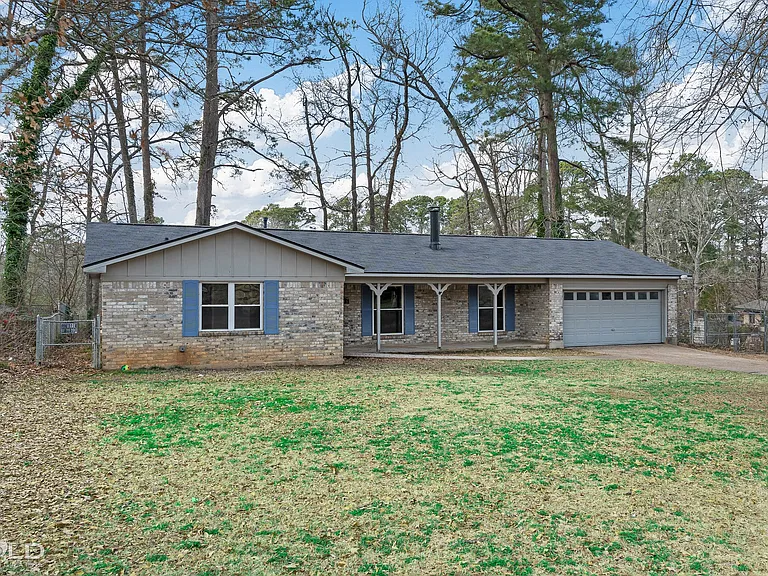 206 Sweetgum Dr — Photo 3
