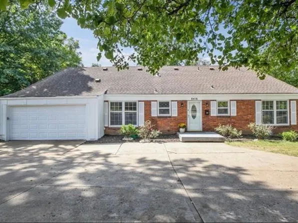 8416 State Line Rd, Leawood, KS 66206