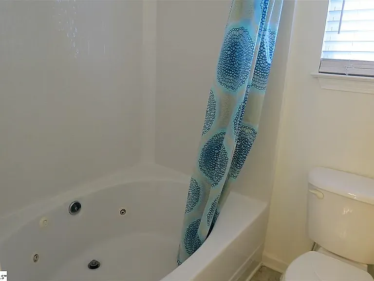 112 Auburn Top Ln — Photo 13