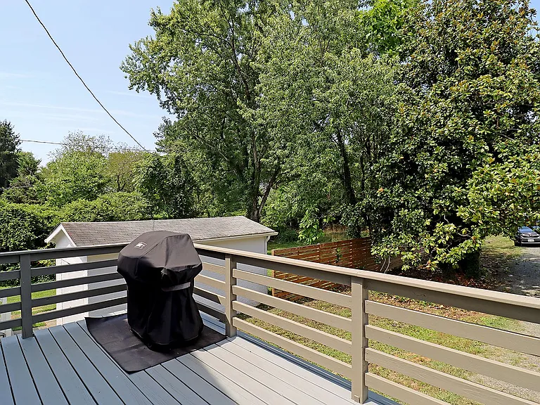 2309 Fontaine Ave #4 — Photo 15