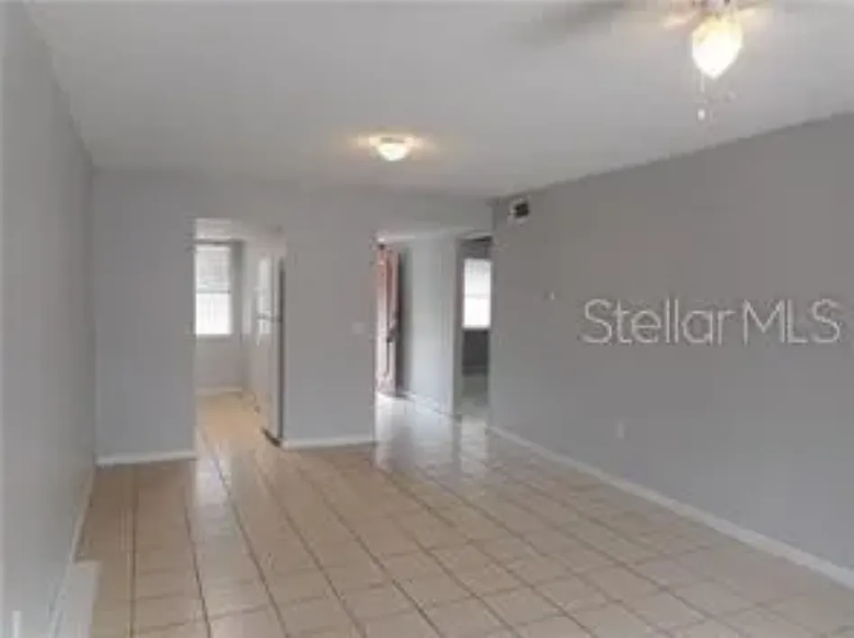 2 bed, 934 sqft, $1,500 — Photo 2