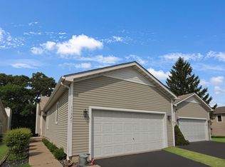 11327 Valley Dr, Saint John, IN 46373