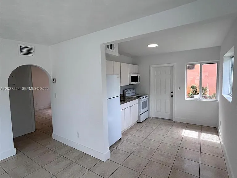 1130 NW 76th St #1130 — Photo 13