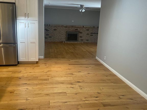3rd image of 214 Arequipa Ct