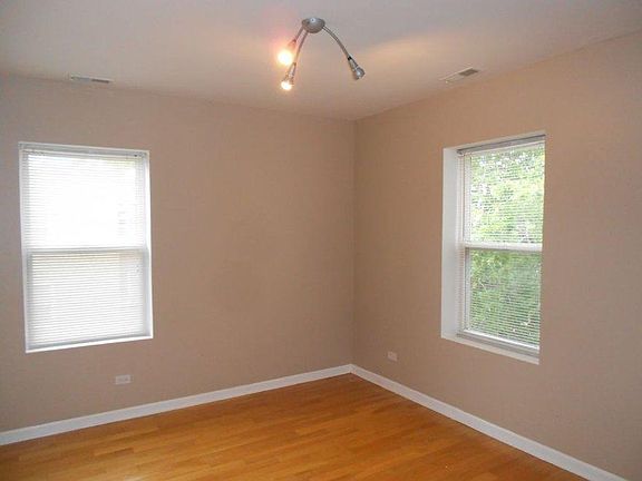 5th image of 6312-6322 N Richmond St #6312-3A