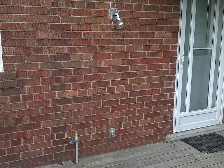 705 Old Weston Rd — Photo 5