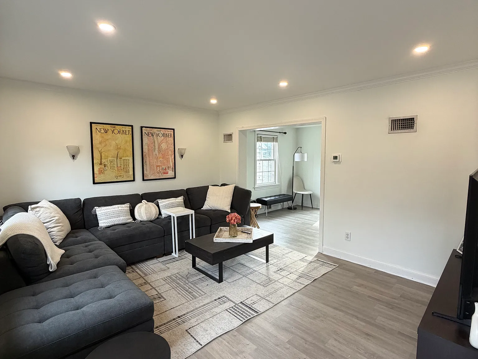 3 bed, 2300 sqft, $5,400 — Photo 1