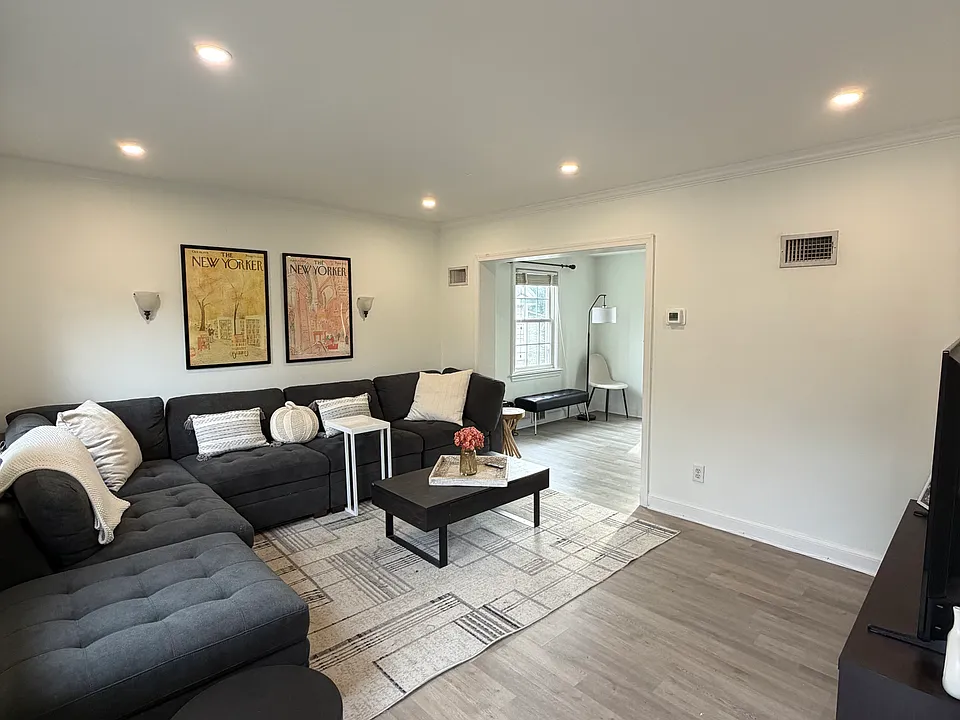 5010 Massachusetts Ave NW
