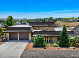 903 Conestoga Blvd, Yakima, WA 98908