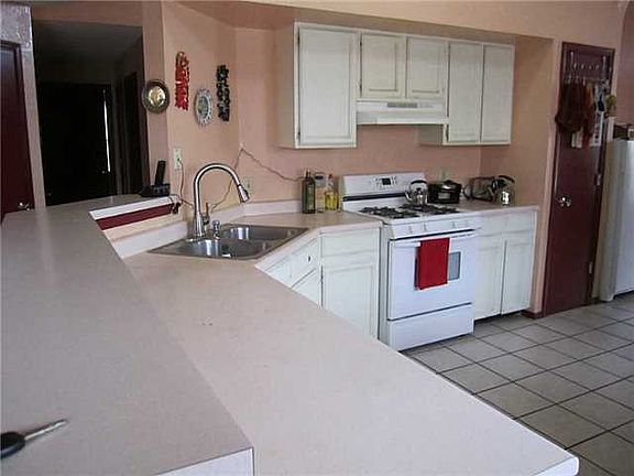 5th image of 1464 Rebecca Ann Dr