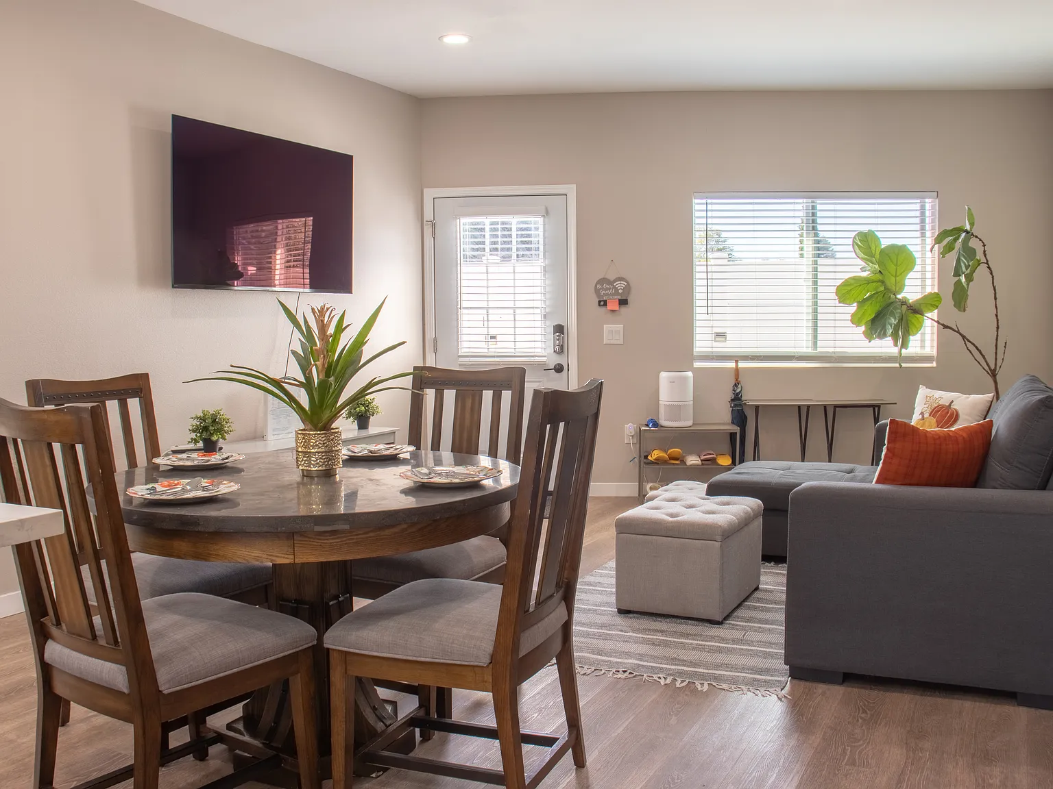 9338 Twin Mountain Cir — Photo 4