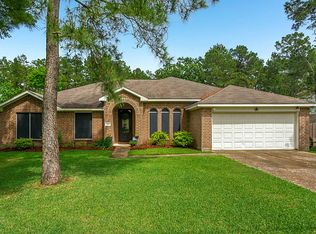 902 Gunnison Dr, Magnolia, TX 77354