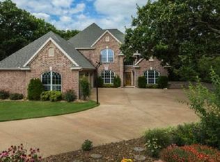 3917 NE Nightingale, Bentonville, AR 72712