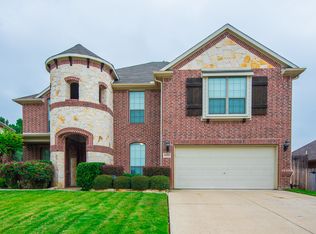 8212 Summerview Ct, Fort Worth, TX 76123