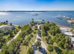 800 W Perry St, Englewood, FL 34223