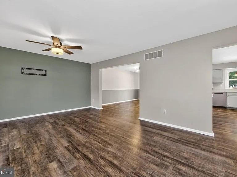 105 Berger Rd — Photo 9