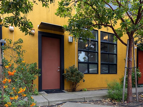 2nd image of 1510 32nd St APT 2
