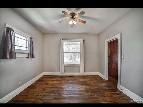 4th image of 89 Sage Ave