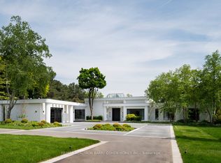 45 Park Lane Cir, Toronto, ON M3C 2N3