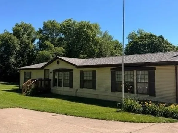 4956 Highway 151, Platteville, WI 53818