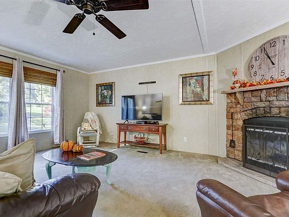 3rd image of 7733 Reserve Ln