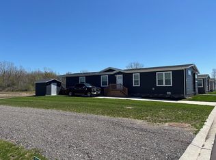 8815 Boyer Dr, Willis, MI 48191