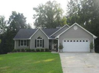 4722 Countryside Dr, Flowery Branch, GA 30542
