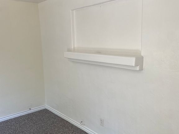 5th image of 522 Bonita St