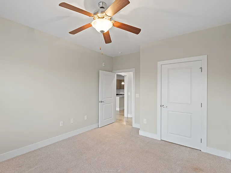 Gateway Apartments — Photo 12