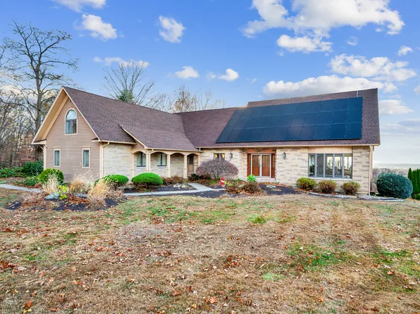 110 Franklin Woods Drive, Somers, CT 06071