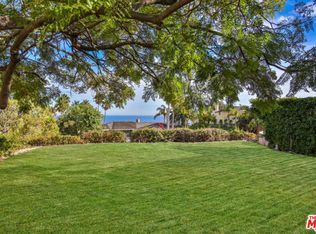 3825 Malibu Country Dr, Malibu, CA 90265