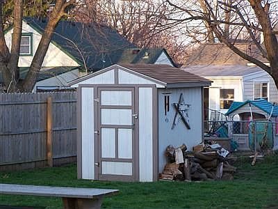 3rd image of 2908 Colonial Ave