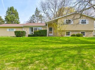 2600 Kevenauer Dr, Brookfield, WI 53005