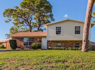 905 Poplar Dr, Lake Park, FL 33403