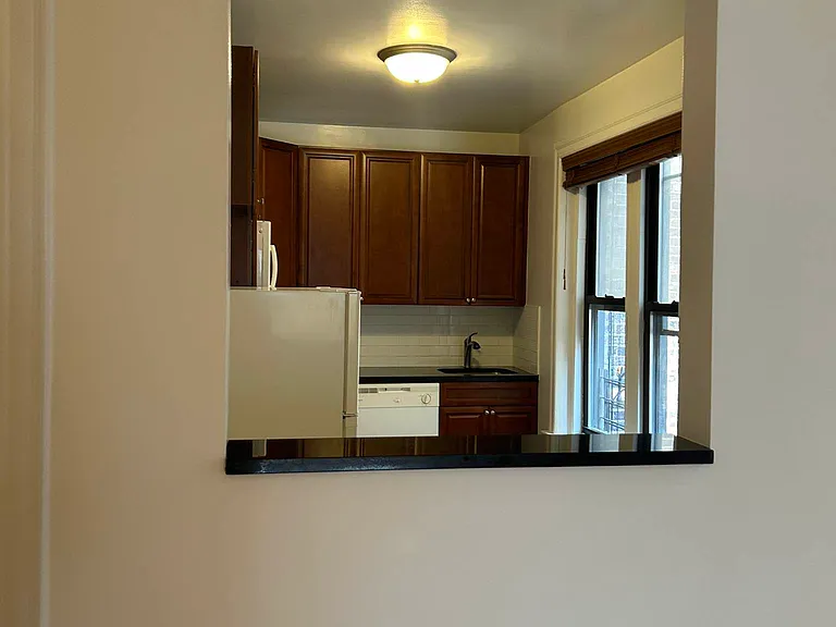217 E 86th St #5B — Photo 5