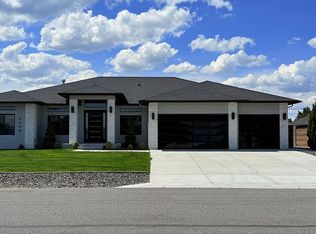 3408 Royce Ln, Pasco, WA 99301