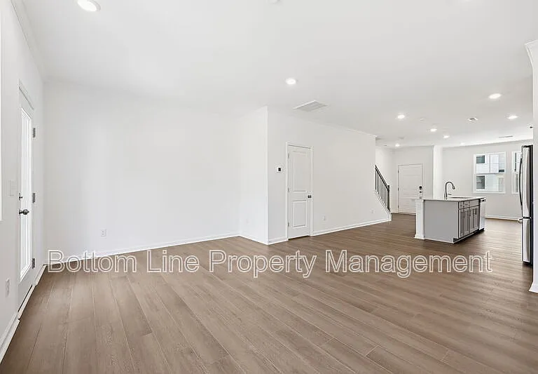 2308 Oakwood Meadows Ct — Photo 25