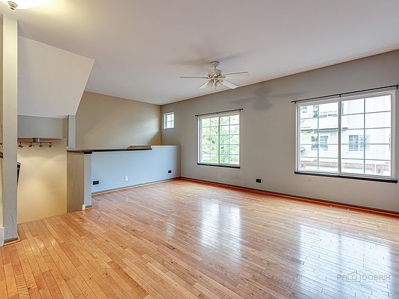 3rd image of 127 Monarch Dr Unit 23L