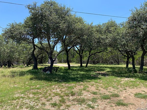 3rd image of 1175 OBLATE DR LOT 3