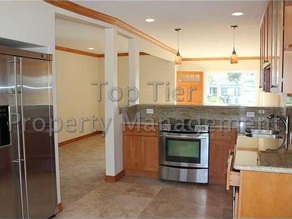 2nd image of 4676 Newport Ave