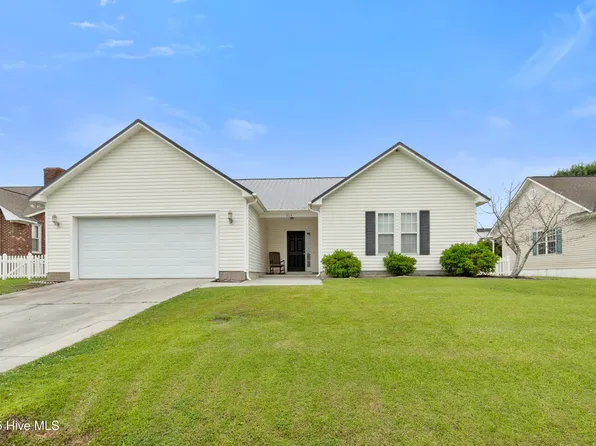 315 Whirlaway Boulevard, Sneads Ferry, NC 28460