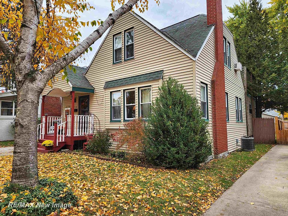 1st image of 218 Wylie St
