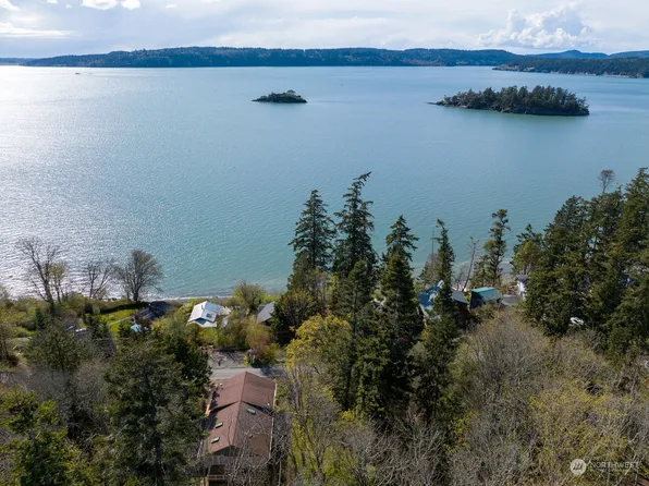 18003 Cobahud Road, La Conner, WA 98257