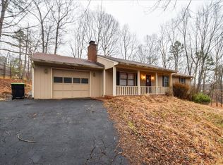352 Parkview Dr, Blue Ridge, VA 24064
